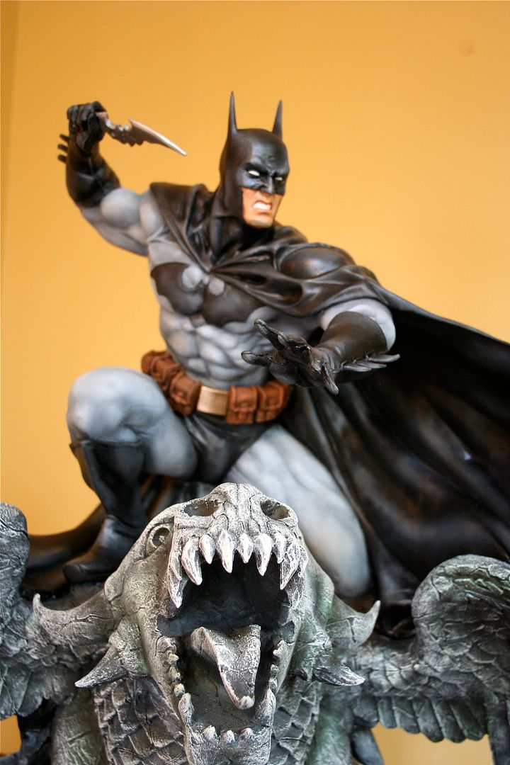 batman statue with villains